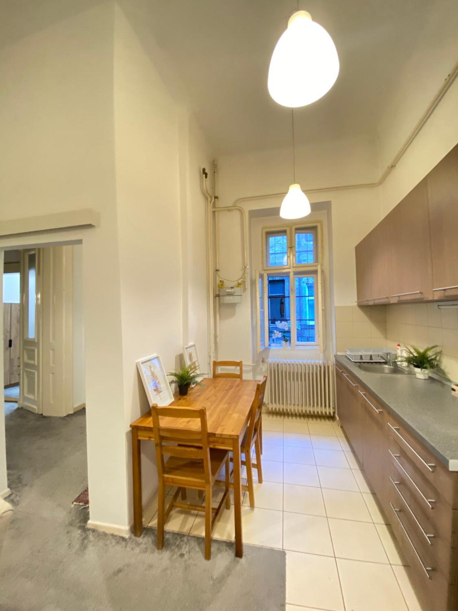 Sziv Apartment - Modern And Comfortable Budapest Exterior photo